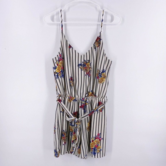 One Love Clothing LA Women’s Striped Floral Sleeveless Romper Shorts Small - Picture 2 of 6